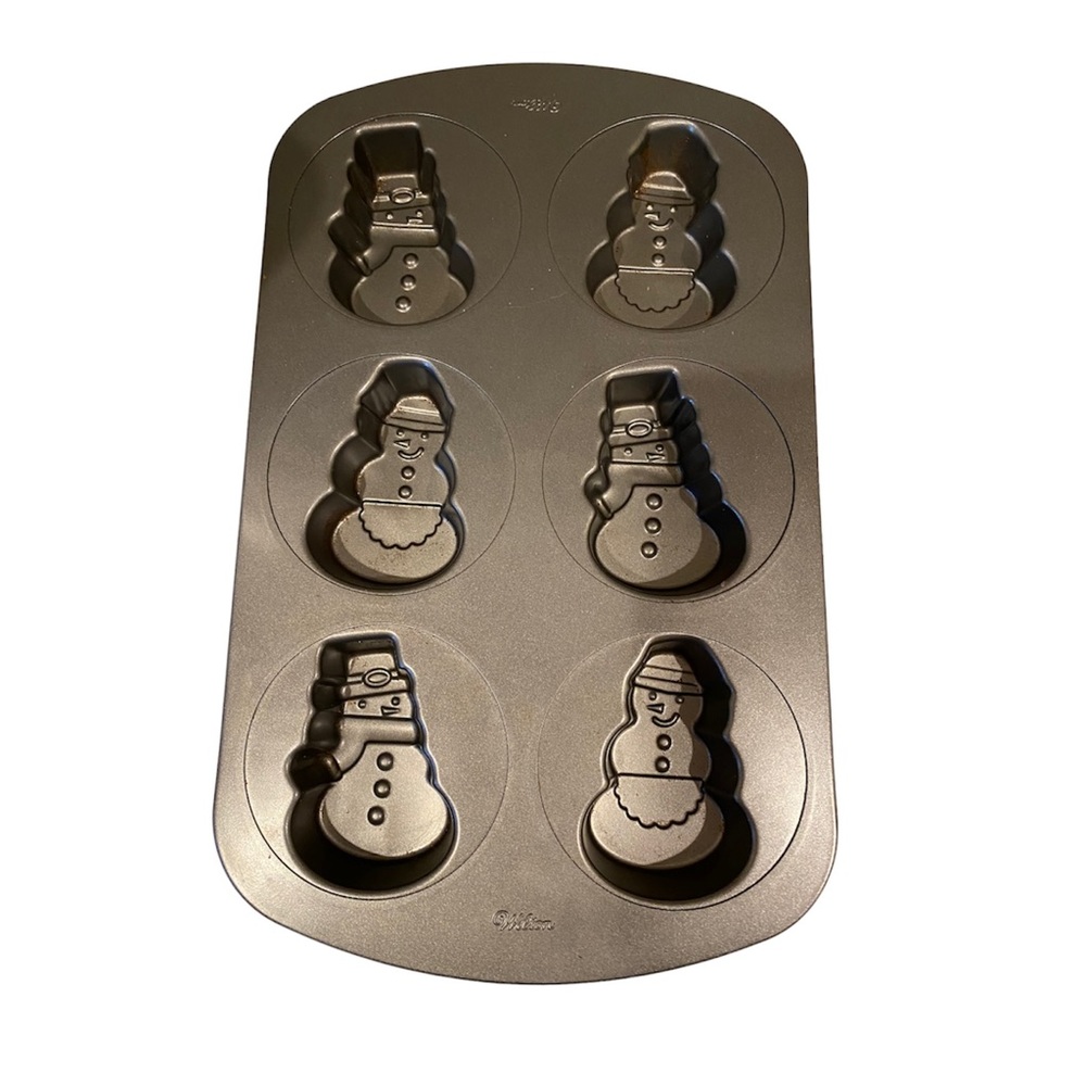 Wilton Snowman 6 Mini Cakes Tart Cupcake Pan Holiday Christmas Baking